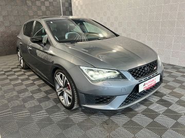 Gebrauchtwagen Seat Leon Leon CUPRA 290 2.0TSI NAVI-TOUCH-LED-TLEDER-TEMP in Künzell