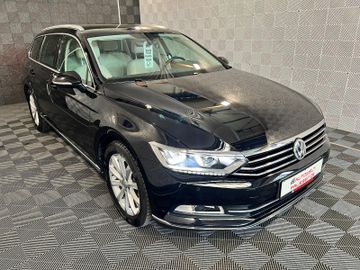 Gebrauchtwagen Volkswagen Passat Variant Passat Var.*Highline*LED-R.KAM-ACC-SHZ V+H-17" in Dirlos