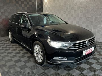 Gebrauchtwagen Volkswagen Passat Variant Passat Var. 2.0 Highl. ACC-PANO-NAV-MASSAGE-LED in Dirlos