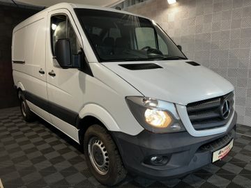 Gebrauchtwagen Mercedes-Benz Sprinter Sprinter II Kasten 211 CDI*Worker*RADIO-AHK in Künzell