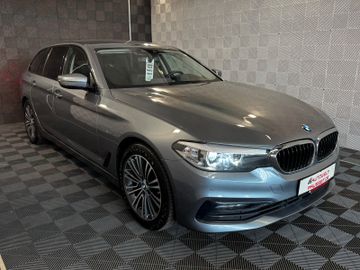 Gebrauchtwagen BMW 520 520d xDr. Touring*SPORT*HIFI-LED-R.KAM-AHK-18" in Dirlos