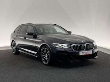 Gebrauchtwagen BMW 520 520d Touring*M SPORT*LED-AHK-PANO-R.KAM-APP-SHZ in Fulda