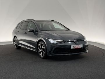 Gebrauchtwagen Volkswagen Golf Golf VIII Var. 1.5 eTSI*R LINE*LED-ACC-R.KAM-APP in Fulda