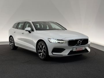 Gebrauchtwagen Volvo V60 V60 Kombi*MOMENTUM PRO*LED-R.KAM-TEMPO-SPUR-SHZ in Fulda